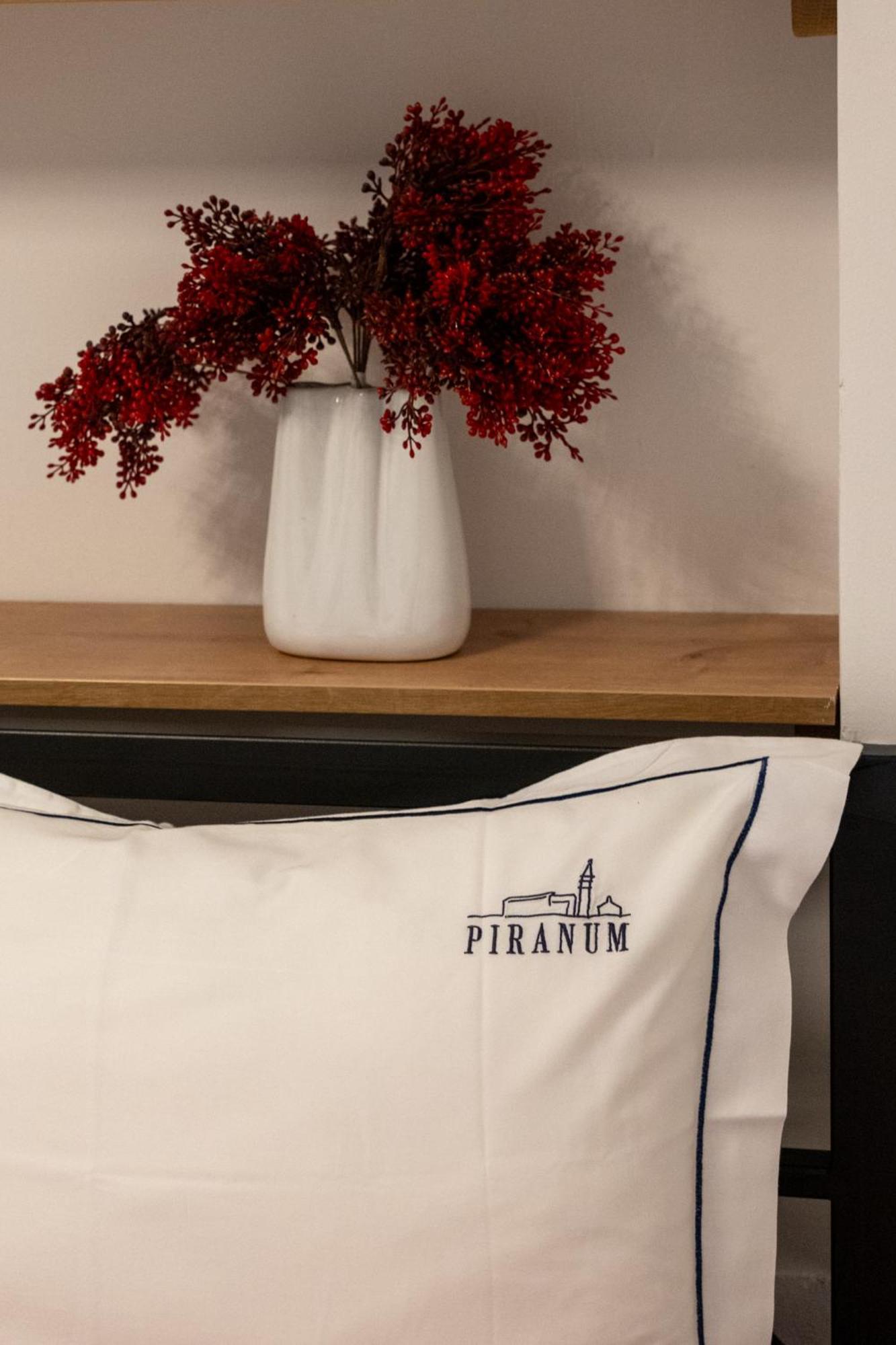 Piranum Guesthouse エクステリア 写真